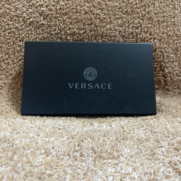Rare Versace pouch - Picture 12 of 15